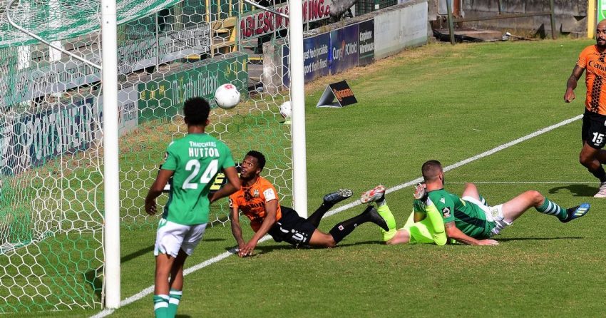 Dự đoán Barnet - Yeovil Town